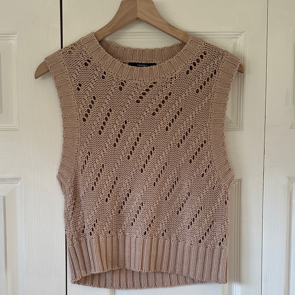 Knit Sleeveless Sweater Vest in Blush/Tan